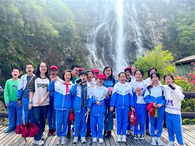 03 �D�鎟���ڲʺ��ٲ�ǰ��Ӱ.jpg