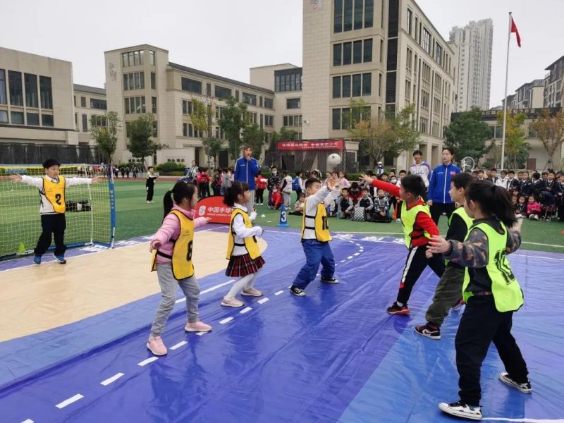 �Ϸ������t·С�W