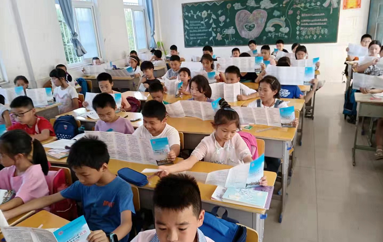 ͩ�������vС�W(xu��)�k�W(xu��)���F(tu��n)У�_չ�������������������v���