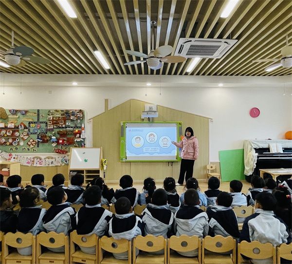 �Ϸ��а��c·�׃��@�������F(tu��n)ӭ��·�ֈ@�����o(h��)�۾����c(di��n)����������