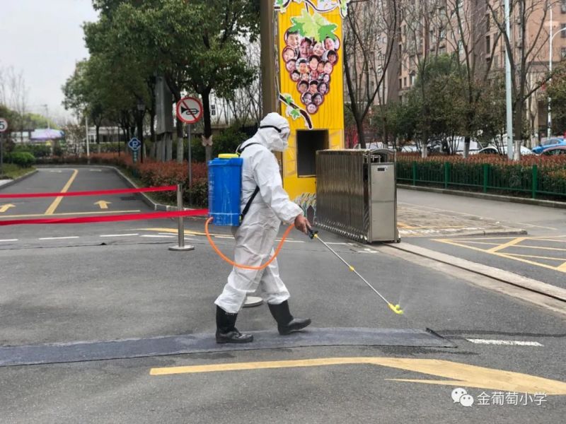 �Ϸ��н�����С�W(xu��)�����鮔(d��ng)ǰ��������ؑ�(y��ng)���ݾ����Є�