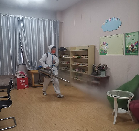 �Ϸ����L(zh��ng)��С���Ļ��@У�^(q��)���������������l(w��i)�o(h��)��