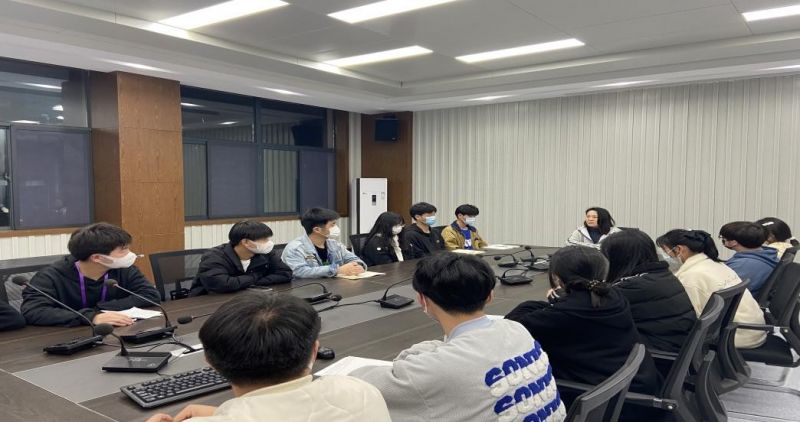 �Ϸʹ��I(y��)�W(xu��)У���W(xu��)���h Ҋ�Єӡ����}ϵ�л�ӣ��ģ�