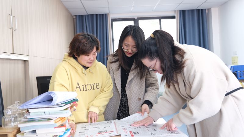 �Ϸ����L��С�mͤ��УУ��ˮī�mͤ����һ�ڳ�����