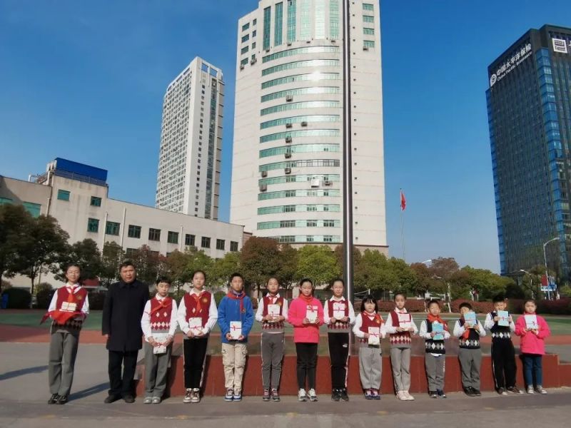 �L��·�ڶ�С�W�ྰ��У�^�e�С���x�c���ǻ������㳣�鳯�ء��ڶ����x�������Ӄxʽ