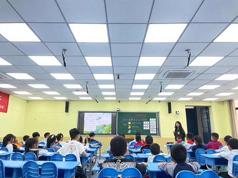 �Ϸ����L��С�mͤ��У���������n�� ���������L