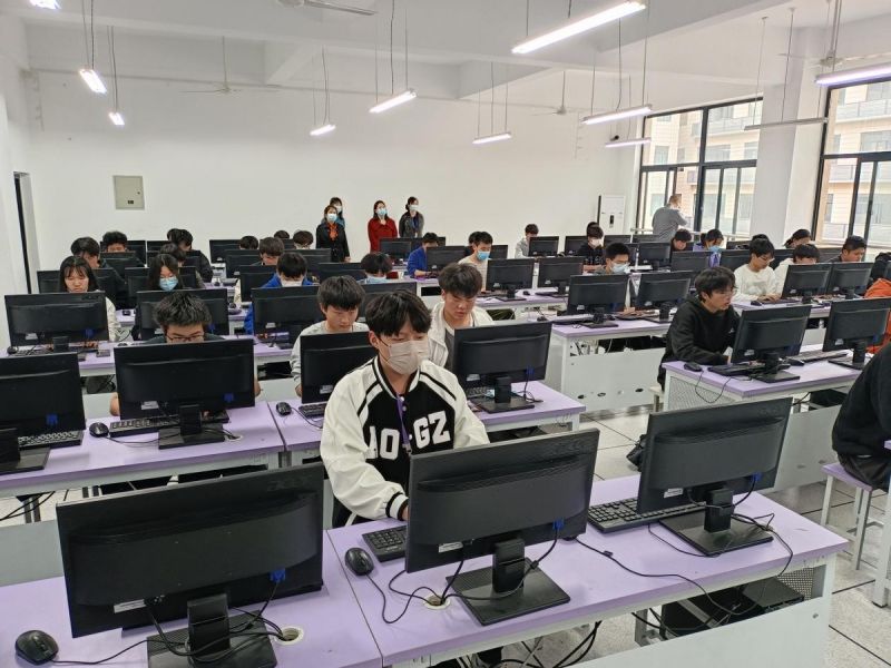 �Ϸʹ��I�WУ�e�k�׌á���ѿ�������a����ِ