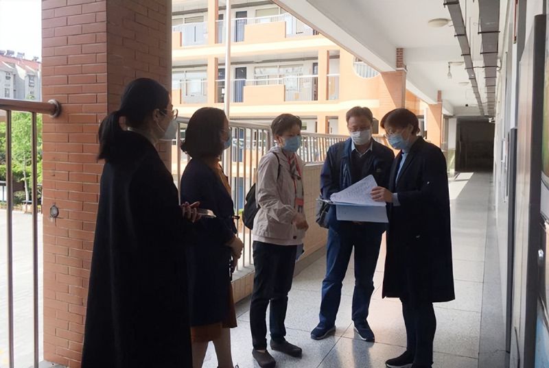 �Ϸ�������С�W(xu��)ӭ�ӏ]�(y��ng)�^(q��)���w��������ض���(d��o)�M���(xi��ng)�z��