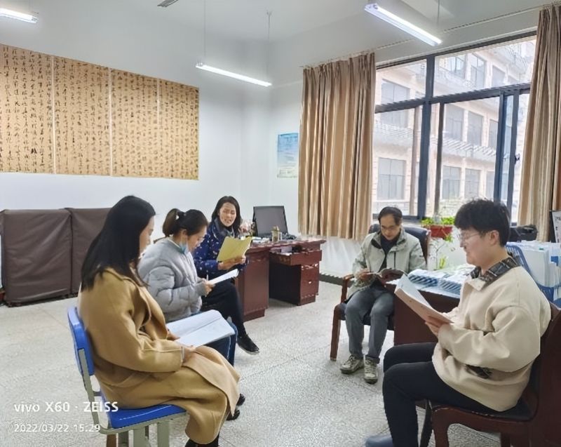 �Ϸʹ��I(y��)�WУ���Y��齨�Oϵ�Ј����