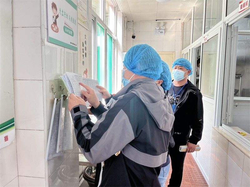 �Ϸ������v�׽̼��F(tu��n)���v�@�^(q��)ӭ����^(q��)��ȫ���(xi��ng)�z��