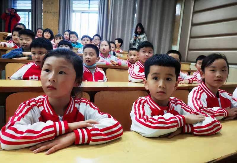 ���c�и���С�W�����ڄӽ����ܡ��S����ʑc����һ��