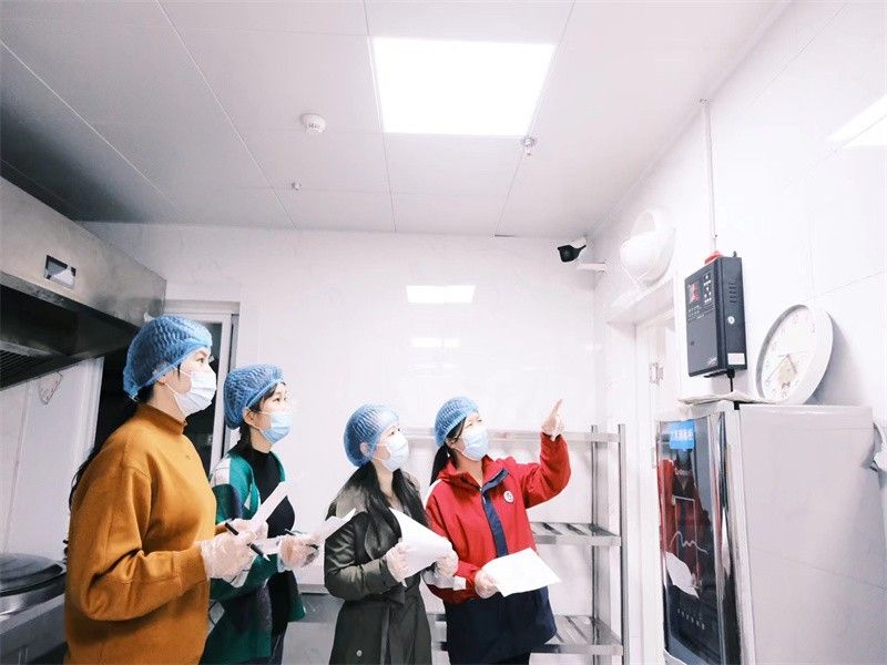 �Ϸ��д������׃��@�R����ȫ����������ƽ��У�@