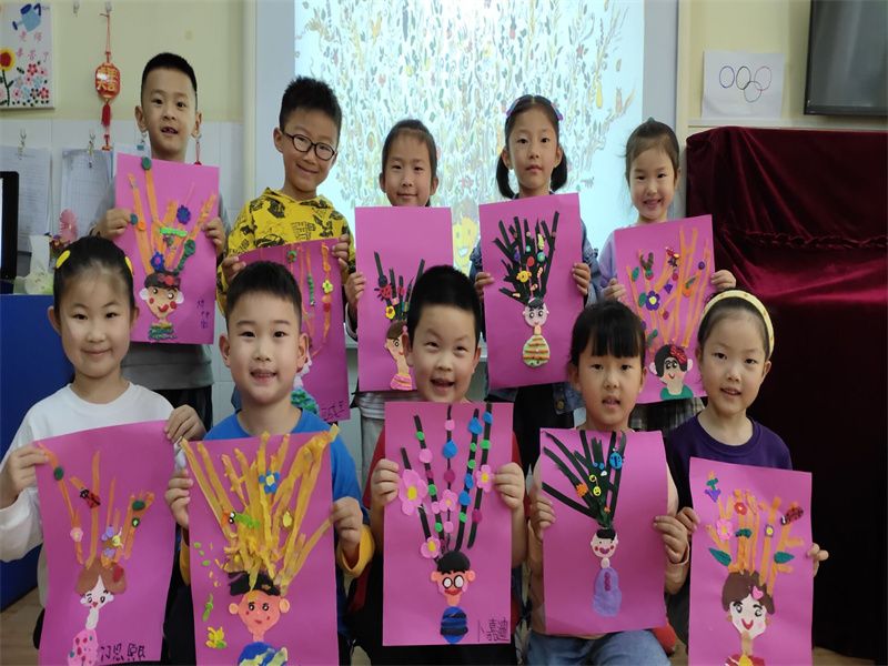 �Ϸ������v�׽̼��F���v�@�^����_չ�L�����