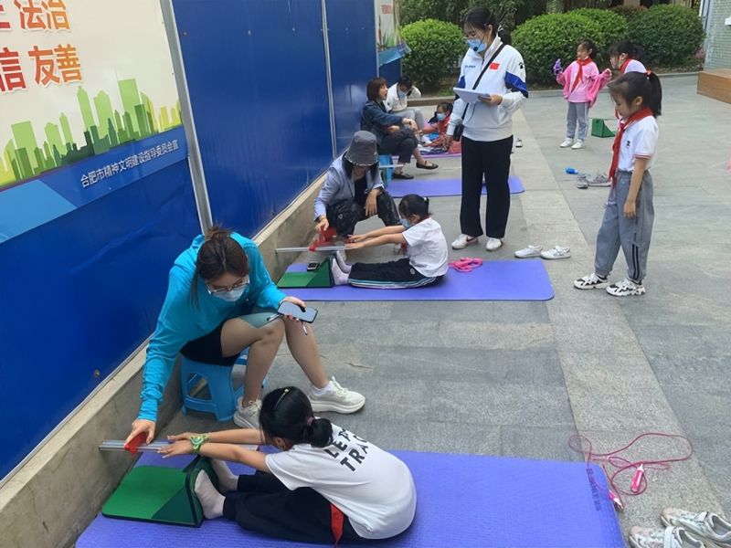 �Ϸ������b��С�W�������F���������wչ�L�� �w�|�yԇ�����L