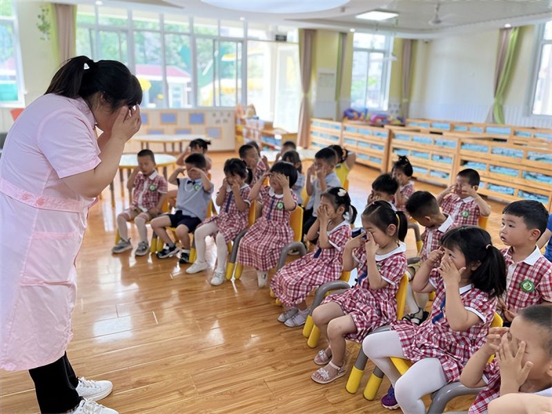 �Ϸ��а��׽������F����ֈ@�����o�������ʣ�������ͫ����