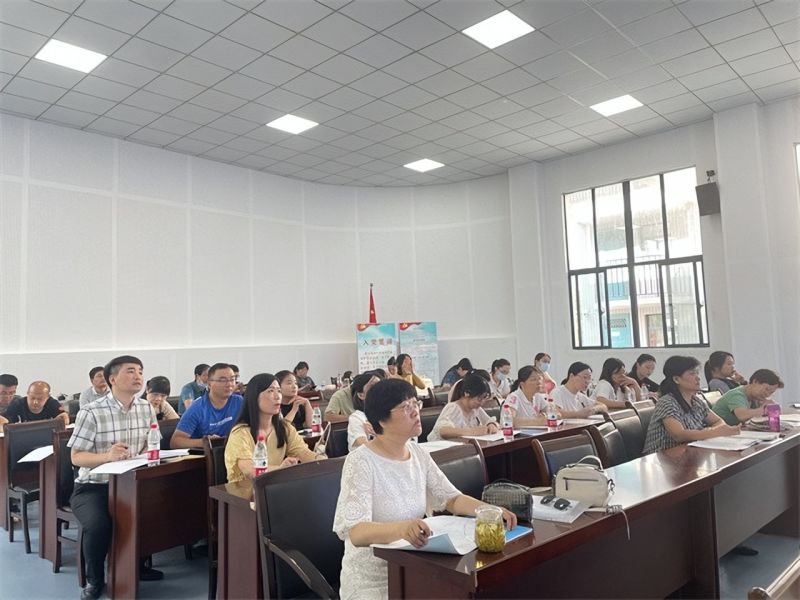 �Ϸ����L��С�mͤ��У���W�����n�� �����·���