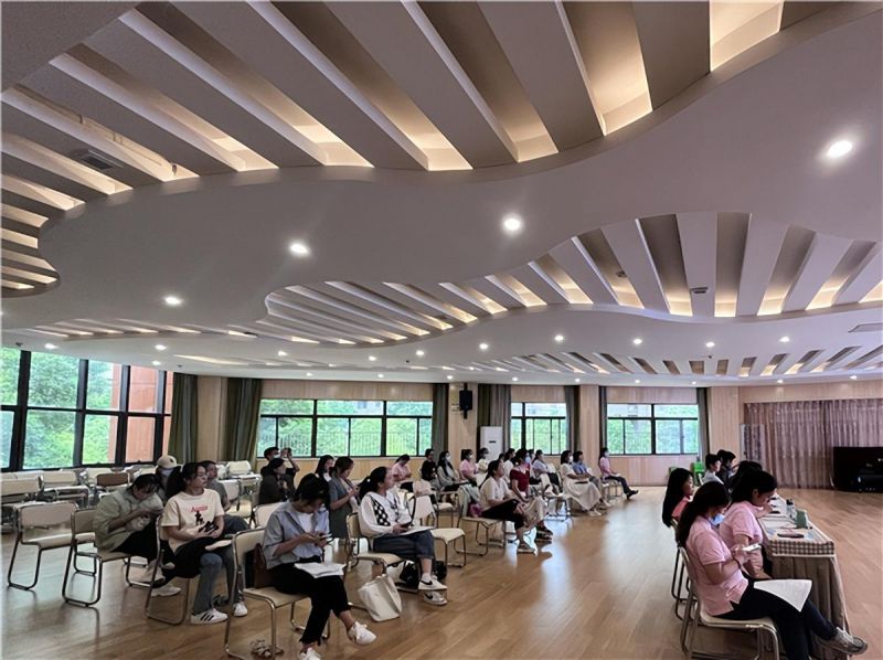 �Ϸ��д����׽������F(tu��n)���ӏ]�(y��ng)�^(q��)�f(shu��)�\(y��n)��(d��ng)���±�ِ