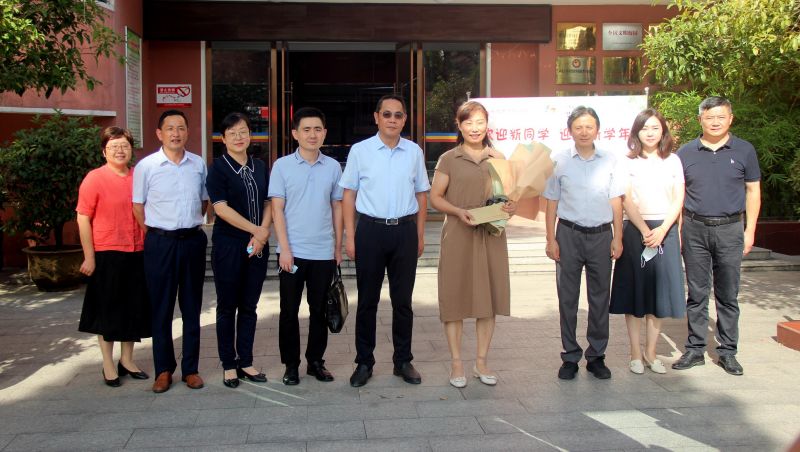 �˹��l���Lο�����c�и���С�W�̎�