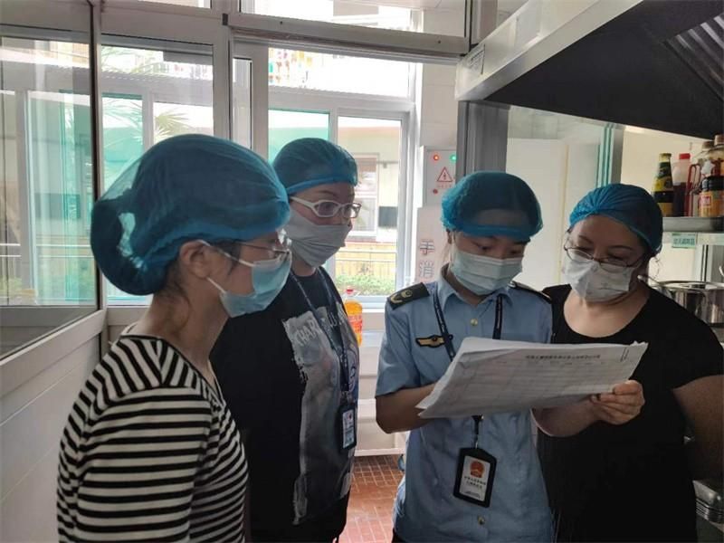 �Ϸ������v�׽̼��F���v�@�^�_չʳƷ��ȫ�z��