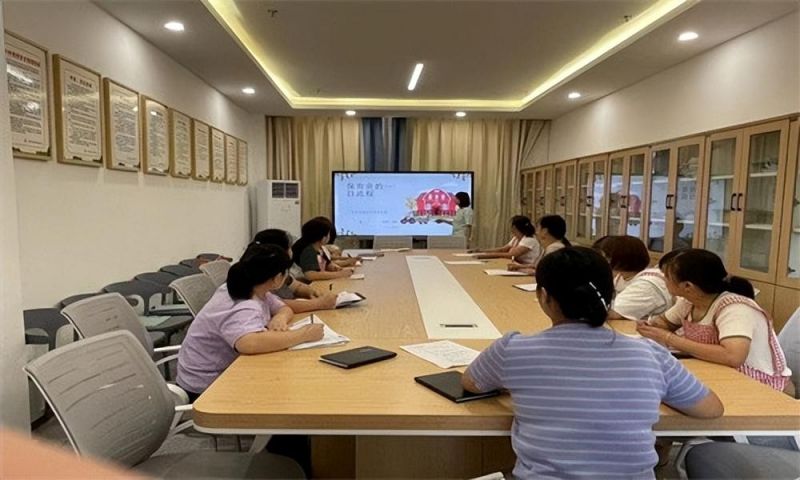 �Ϸ������v�׽̼��F��Ϫ����@�^�_չ�������Tһ�չ������̡���Ӗ