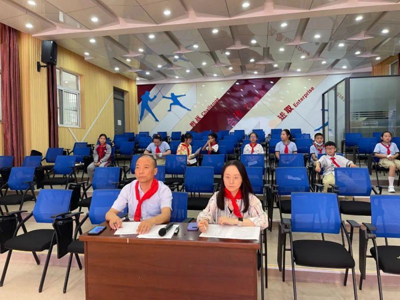 �Ϸ����³�С�W2022���ί���x���