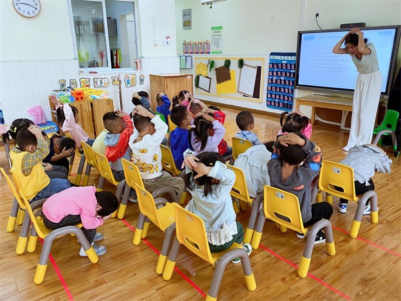 �Ϸ��а��׽������F(tu��n)�Ӱ�˼Σ �����Y(ji��)��