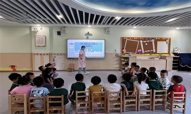 �Ϸ������v�׽̼��F(tu��n)��Ϫ����@�^(q��)���������}���(d��ng)