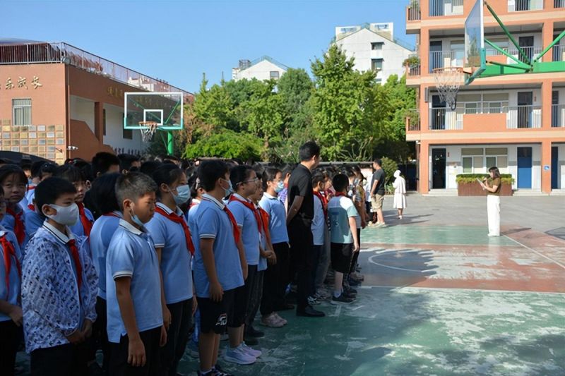 �Ϸ�������С�W�������u�^�l�D������ϵ�������d���A