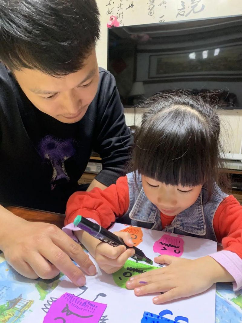 �Ϸ���ֱ�ٙC�P�׃��@�������ף��۾͡�լ��һ�𣬹��L���ġ�����