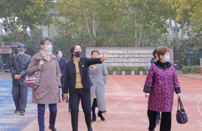 �Ϸ����L��С�mͤ��Уӭ�Ӆ^�P��ί�z�鶽��