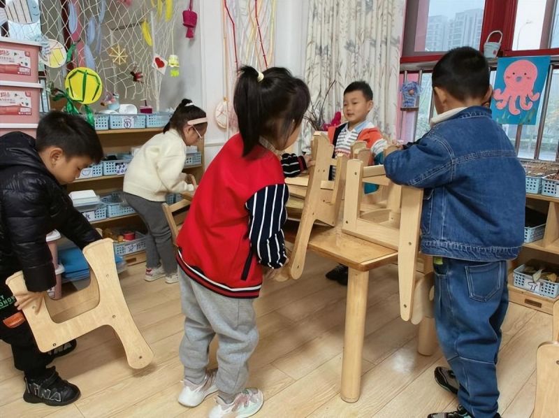 �Ϸ��д����׽������Fɭ�ֳǷֈ@�а��꼉�M�_չ��С㕽�ϵ�л��