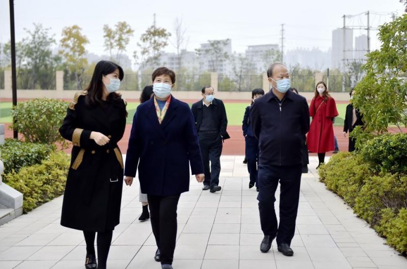 �Ϸ��л���·����С�Wӳ��У�^ӭ�ӏ]ꖅ^���f���}�����O��