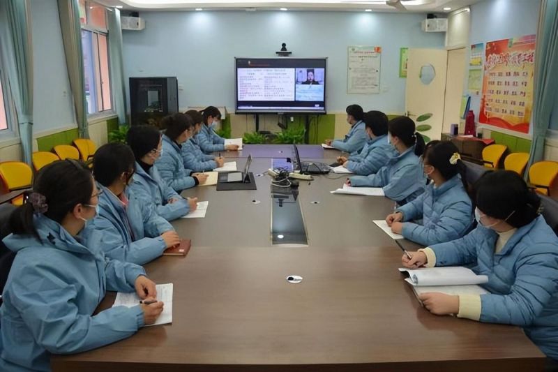 �Ϸ��а��׽������F���@�L��������׌ÌWǰ�����]��Փ���l��