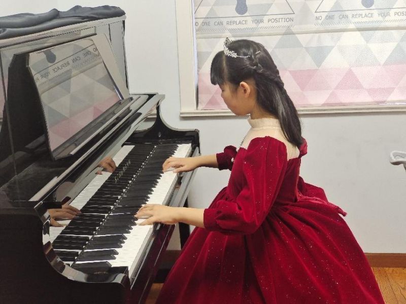 �Ϸ��л���С�������F(tu��n)�ӻ�У�^(q��)���o�fӭ�� �����R��