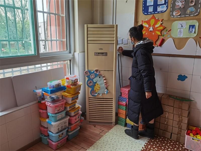 �Ϸ������v�׽̼��F(tu��n)���v�@�^(q��)�_չ�͜���ѩ���У�@�[���Ų�