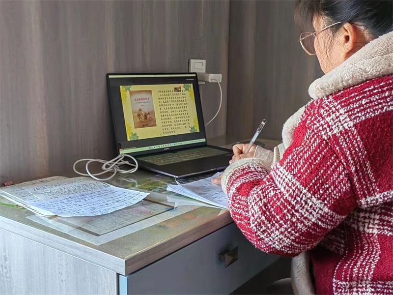 �Ϸ������v�׽̼��F�����ￂ�@�_չ�����x�������