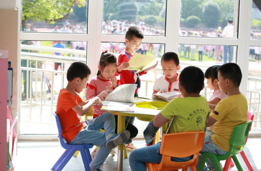 �Ϸ��И�(l��)�r(n��ng)�´�С�W(xu��)�L(zh��ng)��·У�^(q��) �K���磺�麢�ӓ�����L(zh��ng)���{(l��n)��