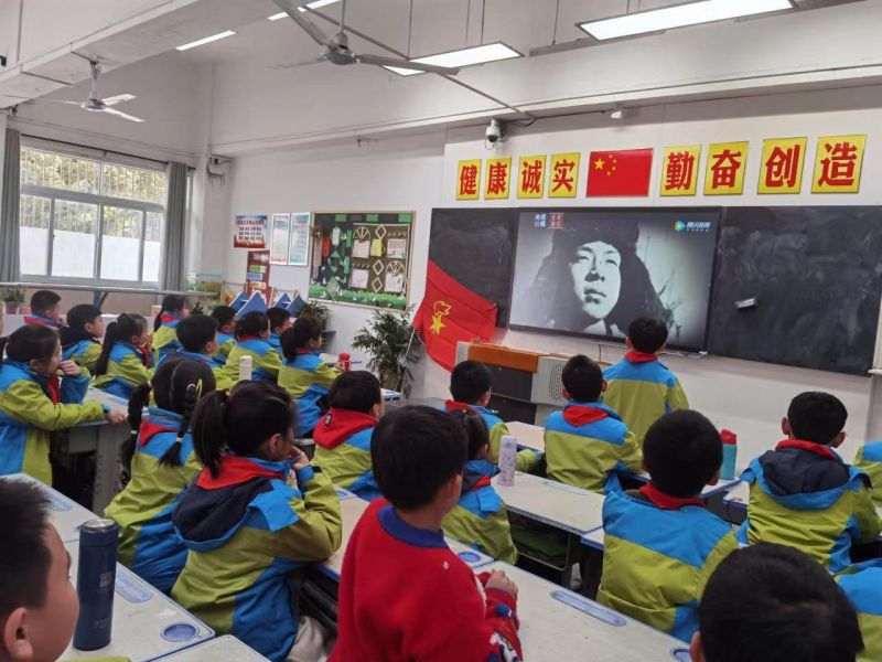 ���c�и���С�W�����h����ð��  ���L����������