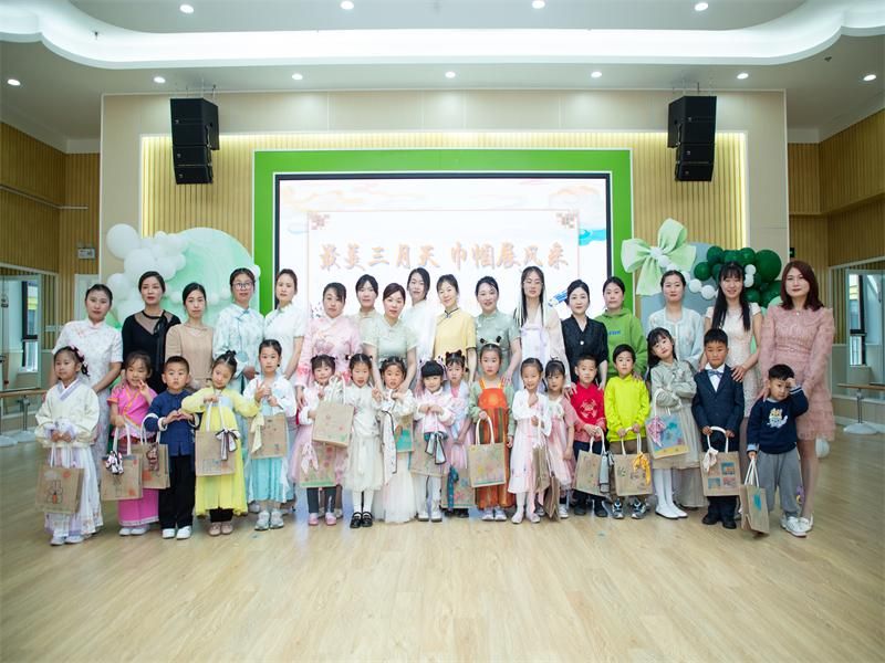 �Ϸ��д������׃��@������������ �펽չ�L��