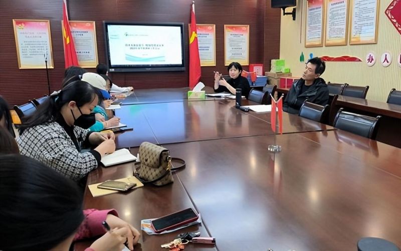 �Ϸ����L��С���Ļ��@У�^���̱����´����� ����������Ч