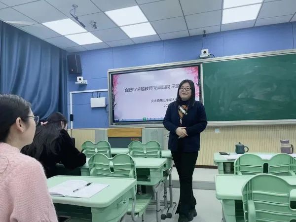 �Ϸ��а��c·����С�W����У�e�аٲ������Z�Ľ������Ӄxʽ