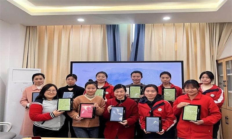 �Ϸ�����Ϫ�����׃��@����ͽ�Y��н���� ���{�y�ֹ����L