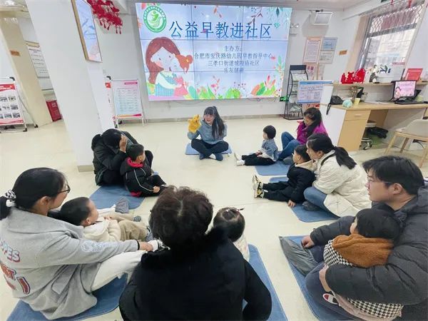 �Ϸ��а��׽������F��������_չ��������M��^���