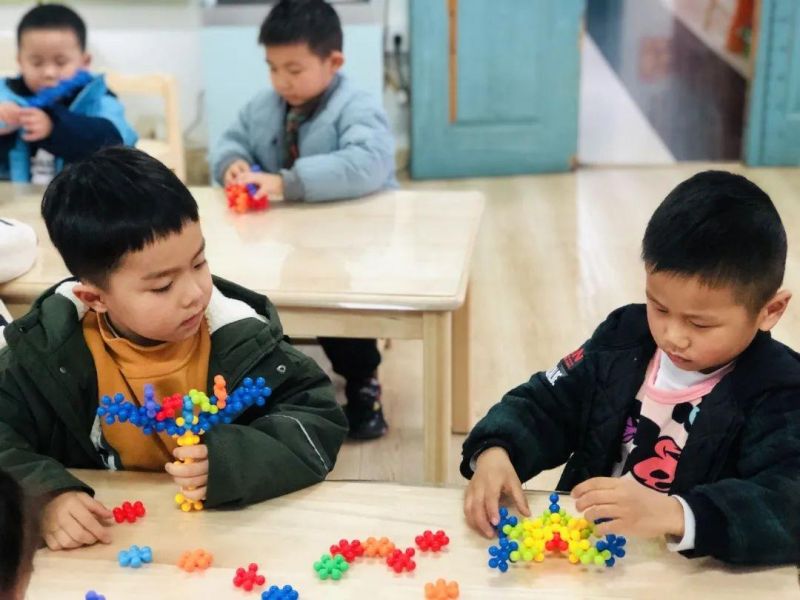 �Ϸ���ֱ�ٙC�P�׃��@��СС�eľ���������