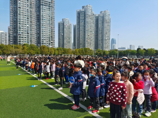 �Ϸ��Ў�������С�W(xu��)���_һ�꼉(j��)�����ЌW(xu��)���w����(hu��)