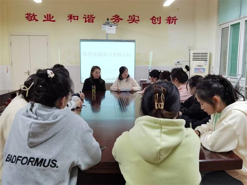 �Ϸ������v�׽̼��F(tu��n)���v�@�^(q��)���_(k��i)��(sh��)��(x��)��Ҋ(ji��n)���(hu��)