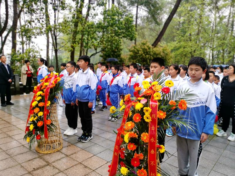 ���c�и���С�W���tɫ�ЌW�T������