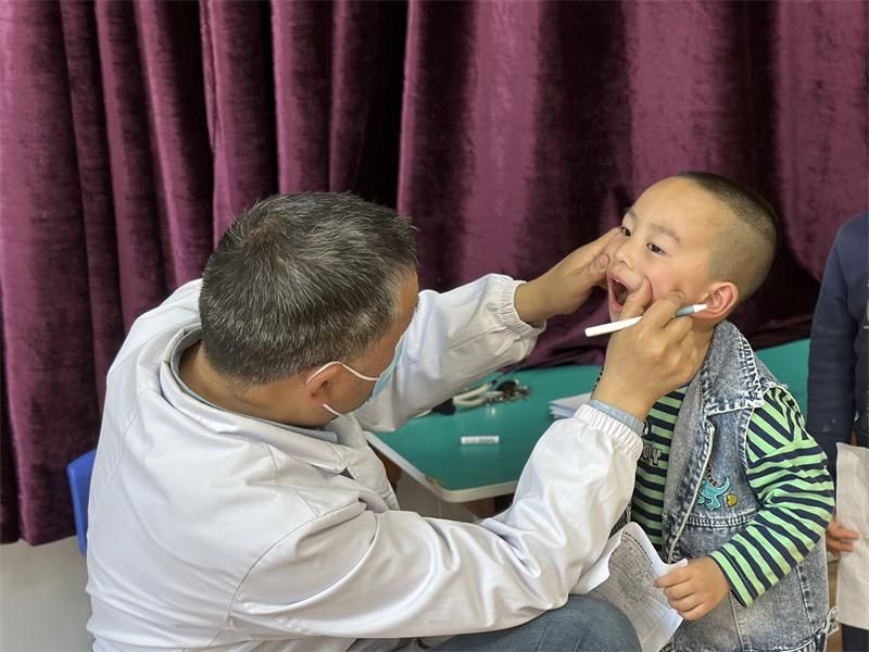 �Ϸ������v�׽̼��F(tu��n)���v�@�^(q��)�_(k��i)չ�׃��w�z���(d��ng)