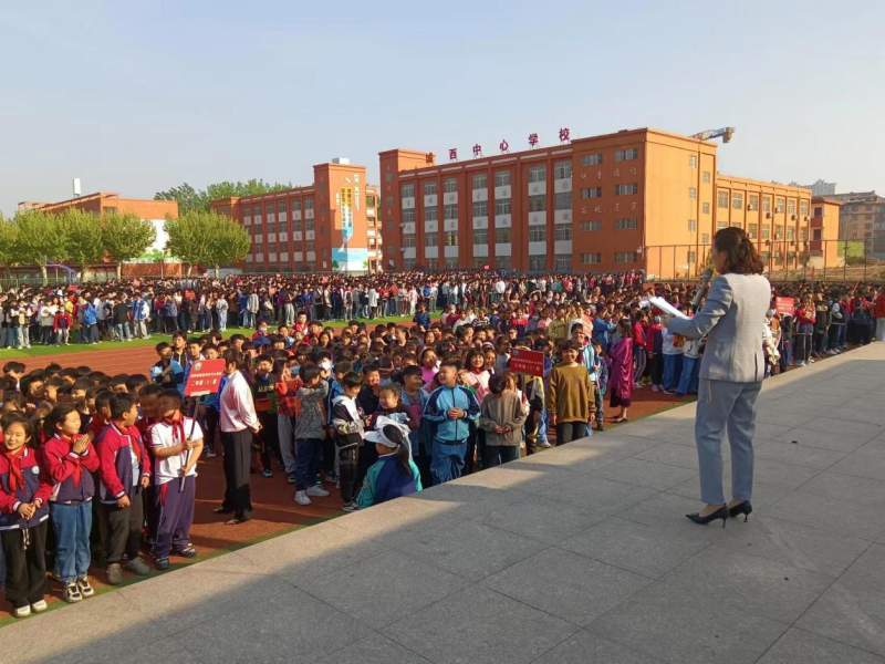 �u�(y��ng)�h�������ČW(xu��)У�_(k��i)չ����ˮ���}��ȫ�������(d��ng)