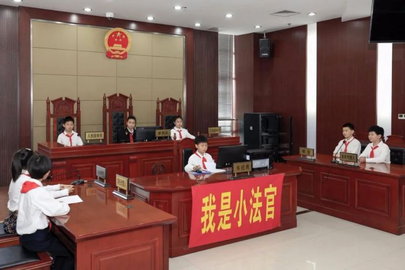 �Ϸ��а��c·����С�W�`ϪУ�^�����t�I����׃����С���١�